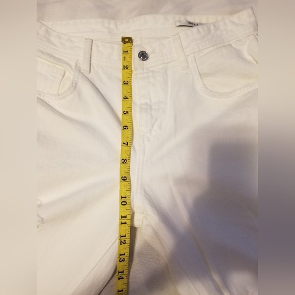 Guess Boy Fit Jeans Women's Color White Size 28 - Picture 3 of 10